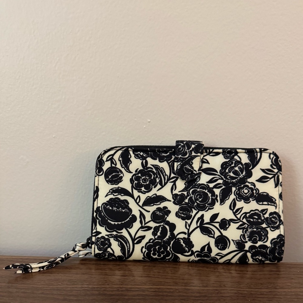 Vera Bradley Continental Wallet In Bubbly Flowers Black